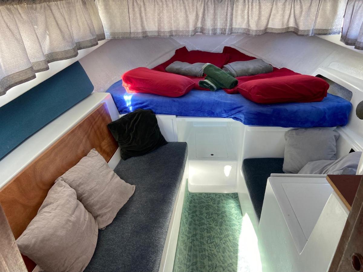 Nice Boat To Sleep In Barcelona Sant Adria de Besos Exteriér fotografie