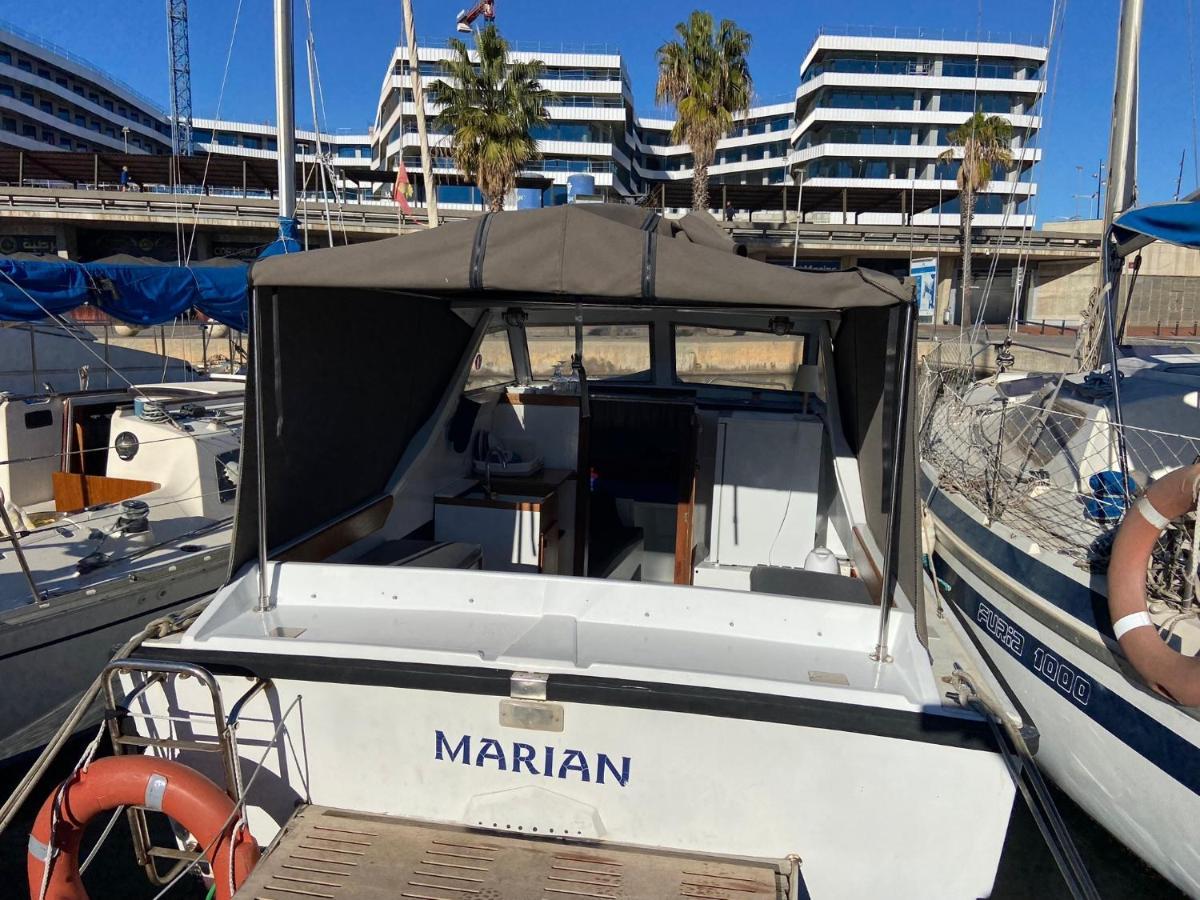 Nice Boat To Sleep In Barcelona Sant Adria de Besos Exteriér fotografie